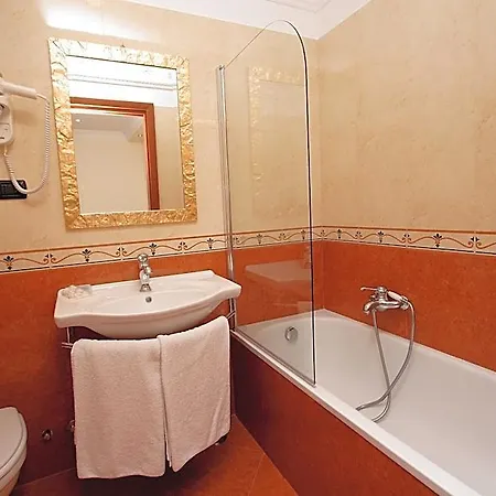 Hotel Gust House Galaxy 3*